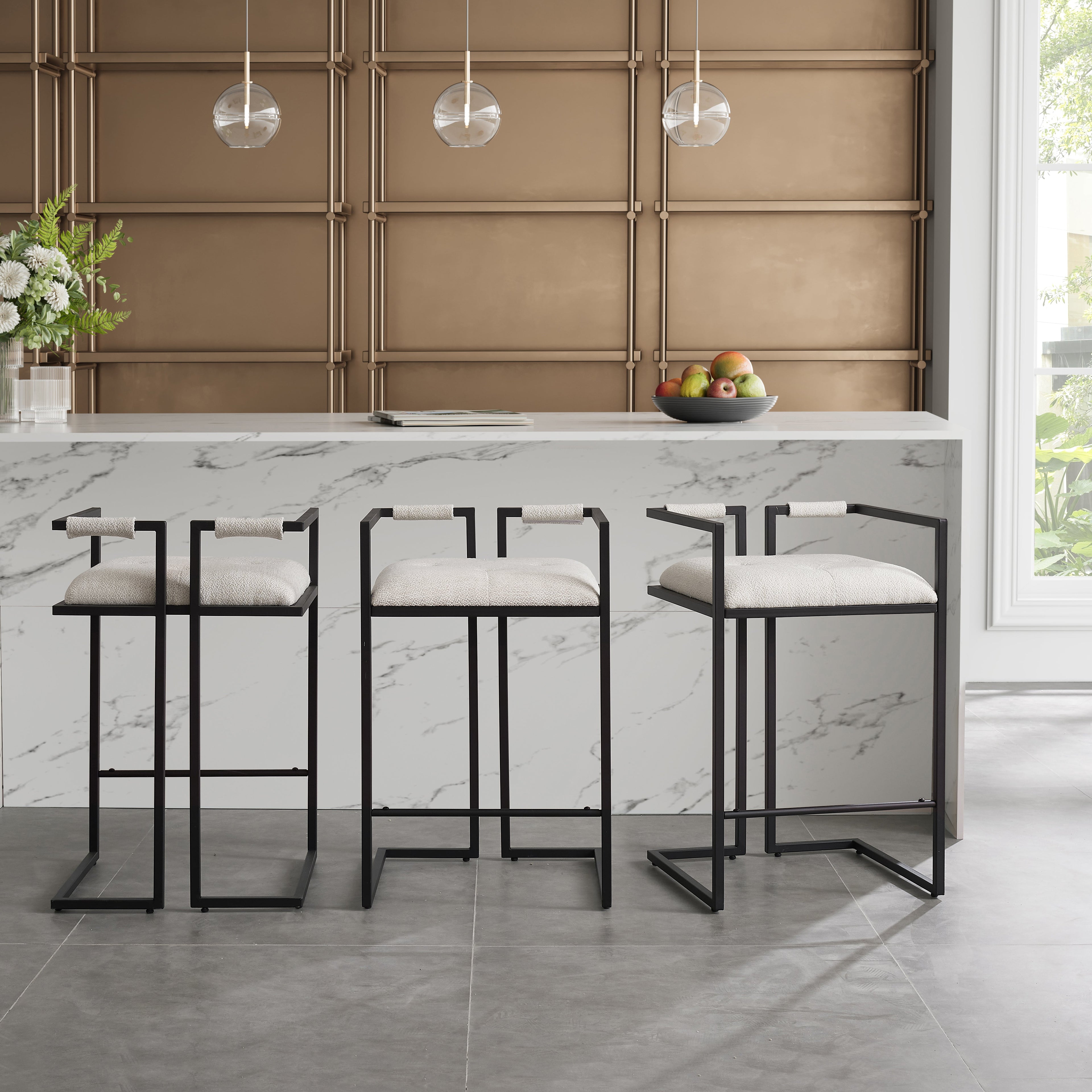 Tabouret de bar moderne Cassie en tissu ivoire et cadre noir