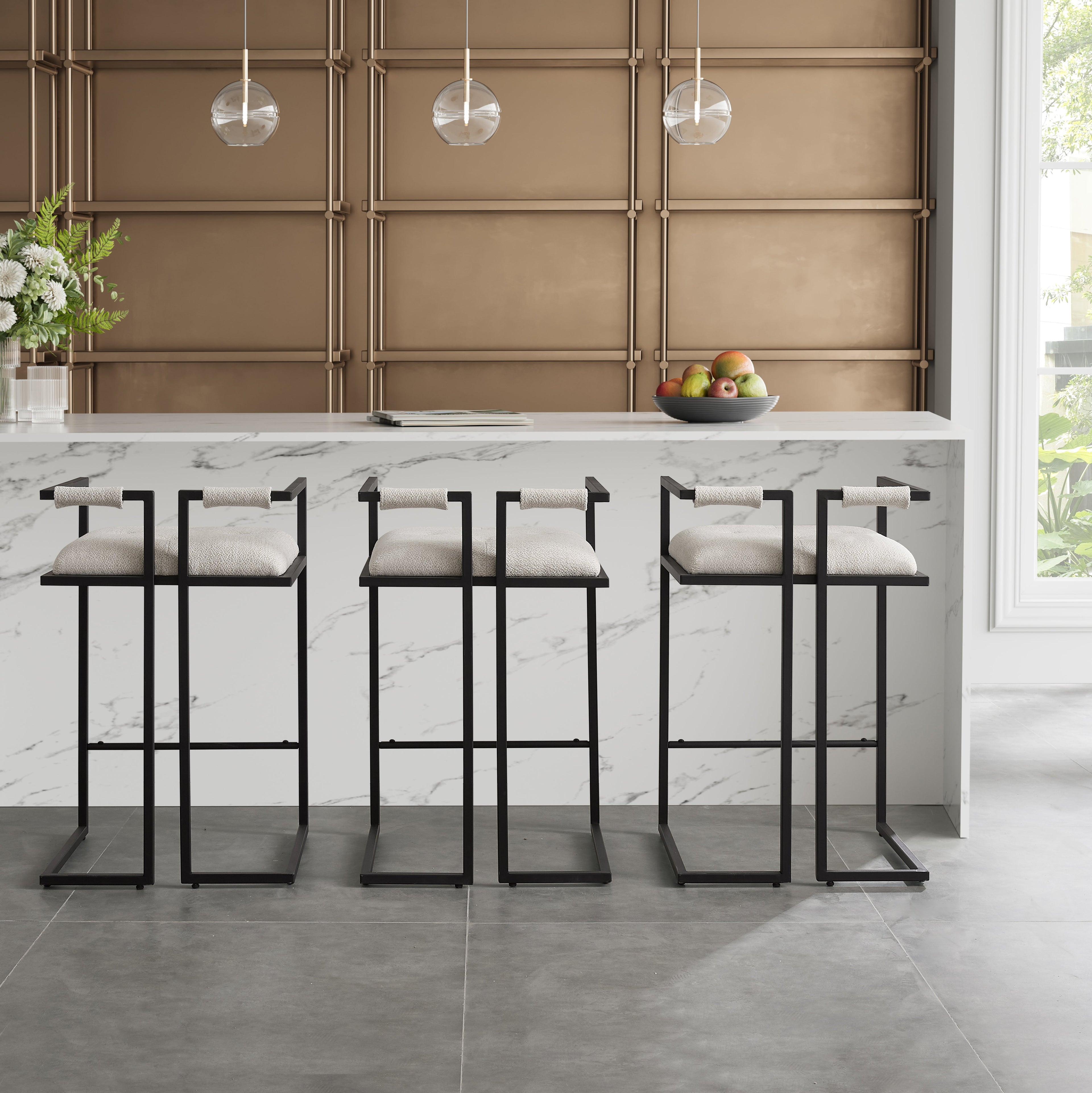 Tabouret de bar moderne Cassie en tissu ivoire et cadre noir