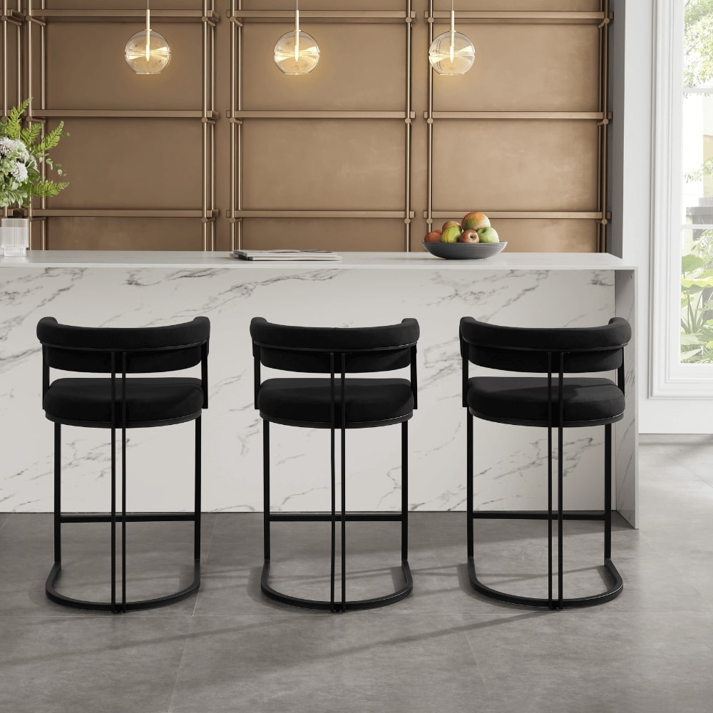 Tabouret de bar incurvé Mia en velours noir et cadre noir