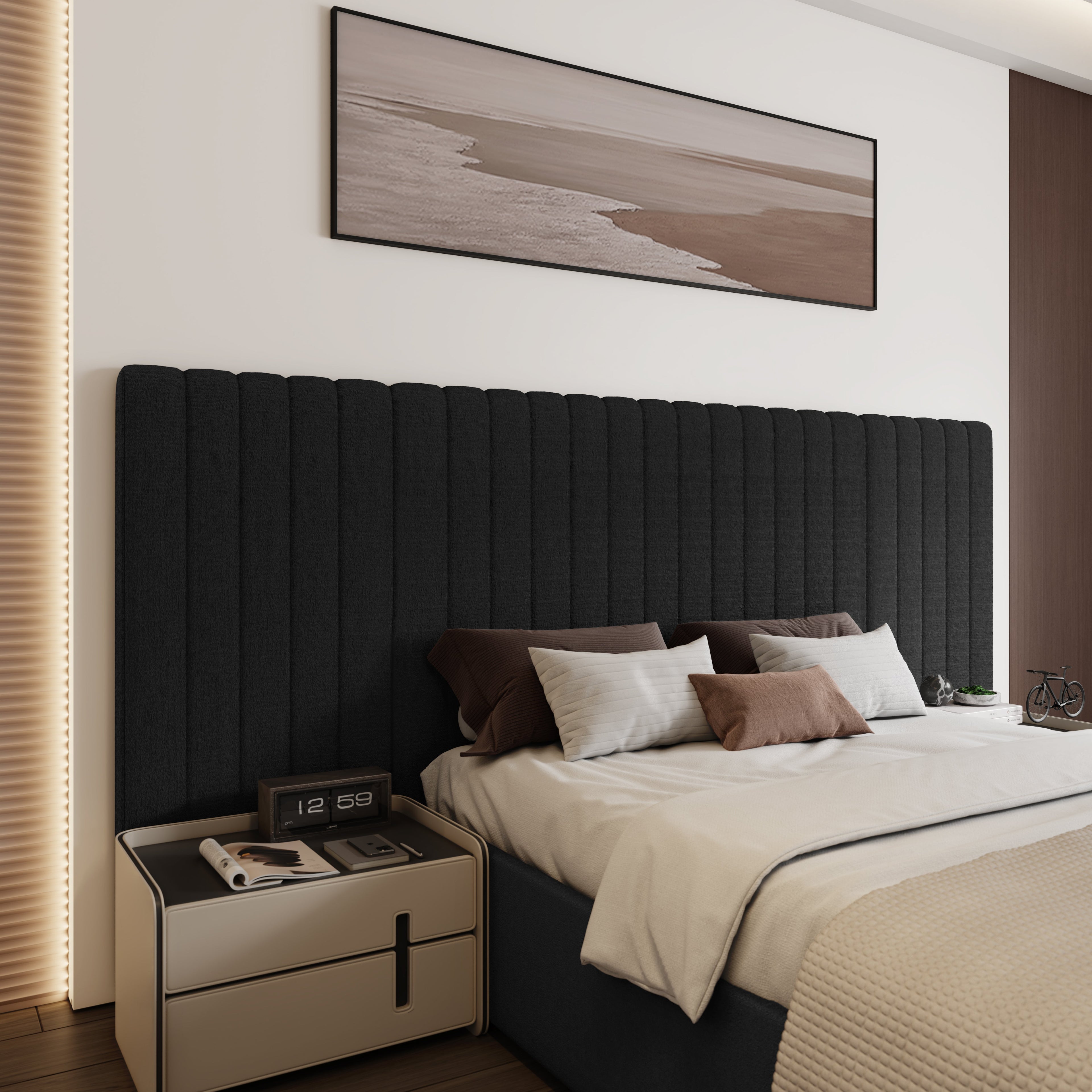 Inaya Lit king size avec tête de lit ottomane et rangement en velours noir à large panneau