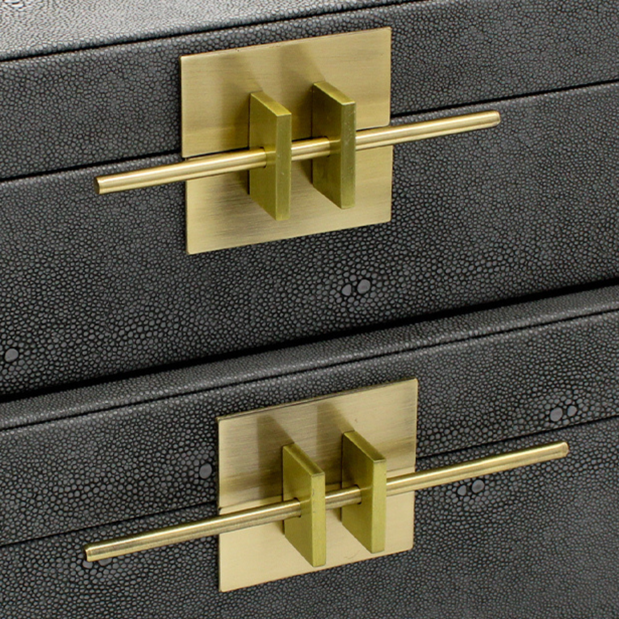 Coffret de rangement en similicuir gris avec accents dorés