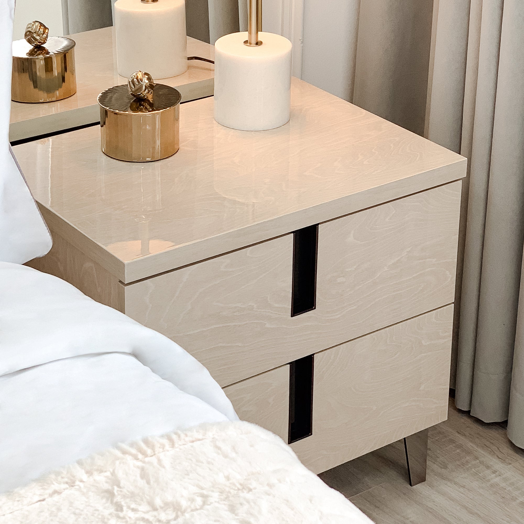 Table de chevet effet bois sable crème Parma