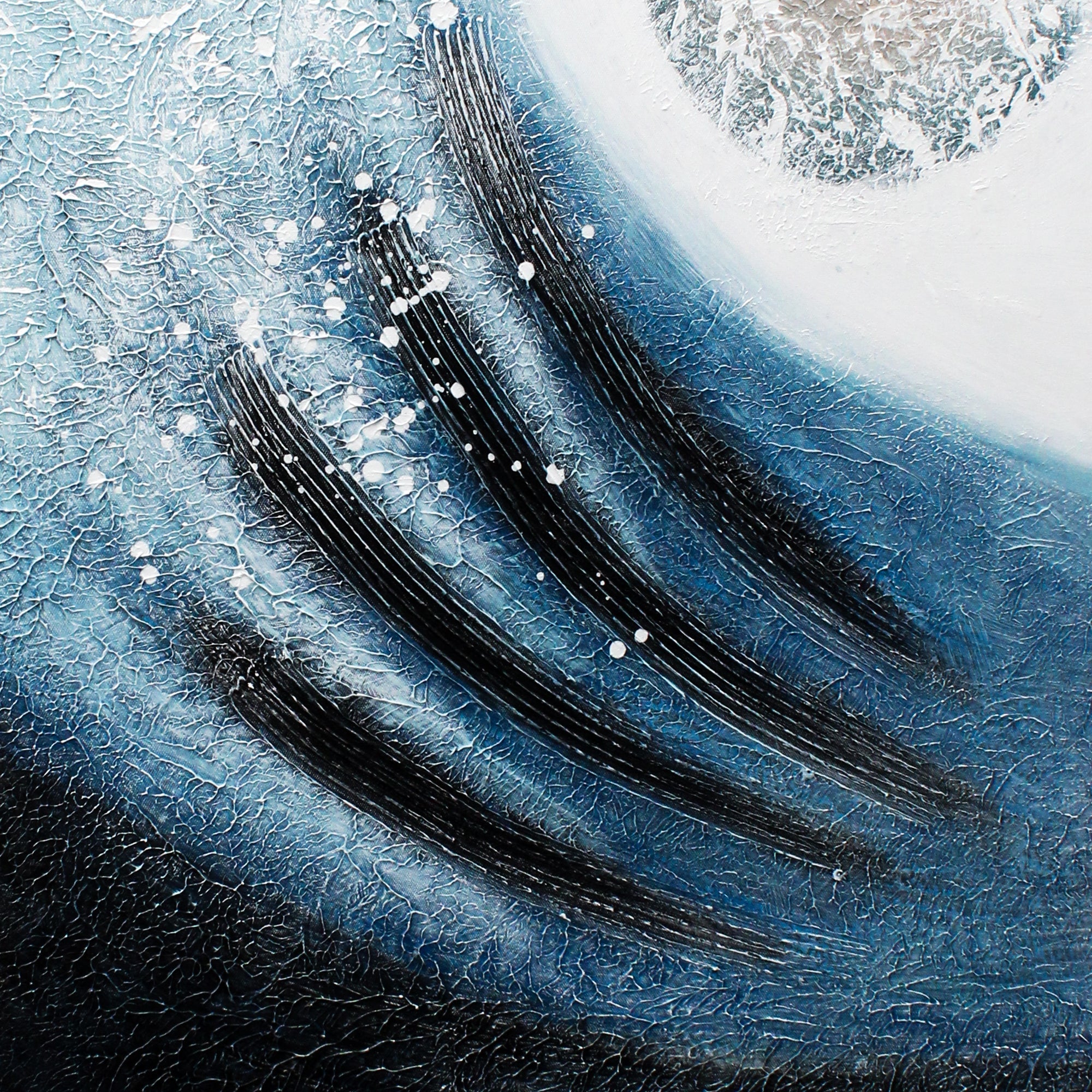 Toile encadrée noire à motif vague bleue et crème