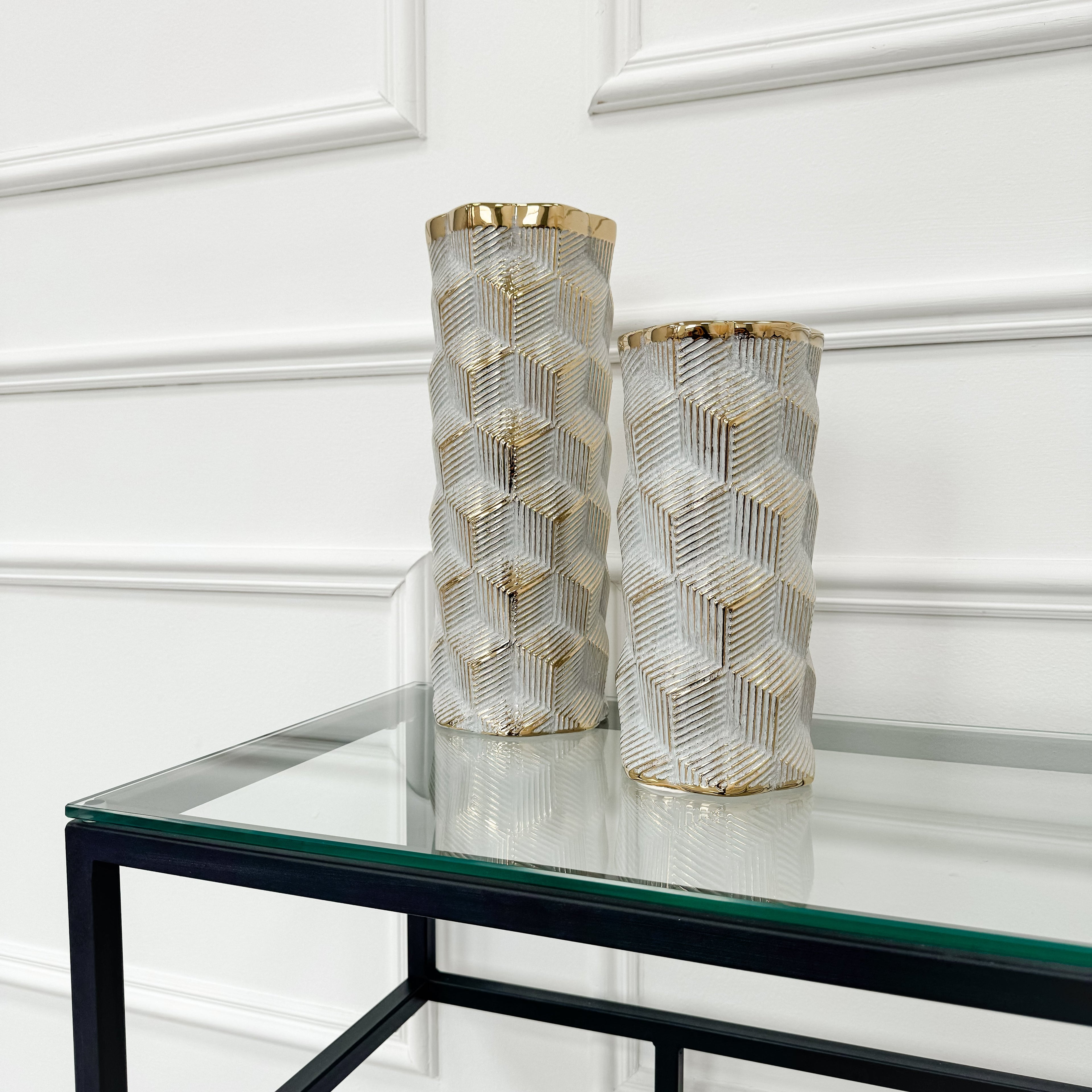 Petit vase géométrique gris clair et doré