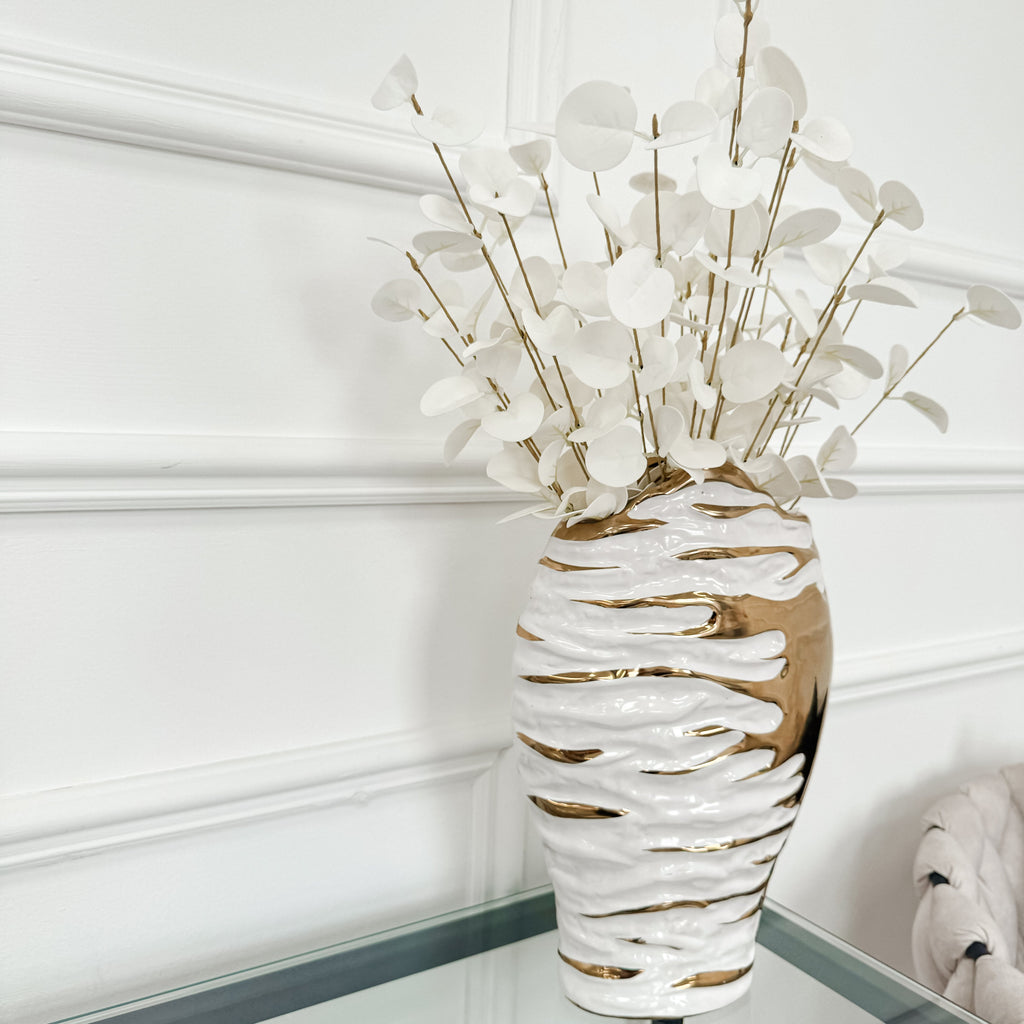 Grand vase texturé blanc et doré