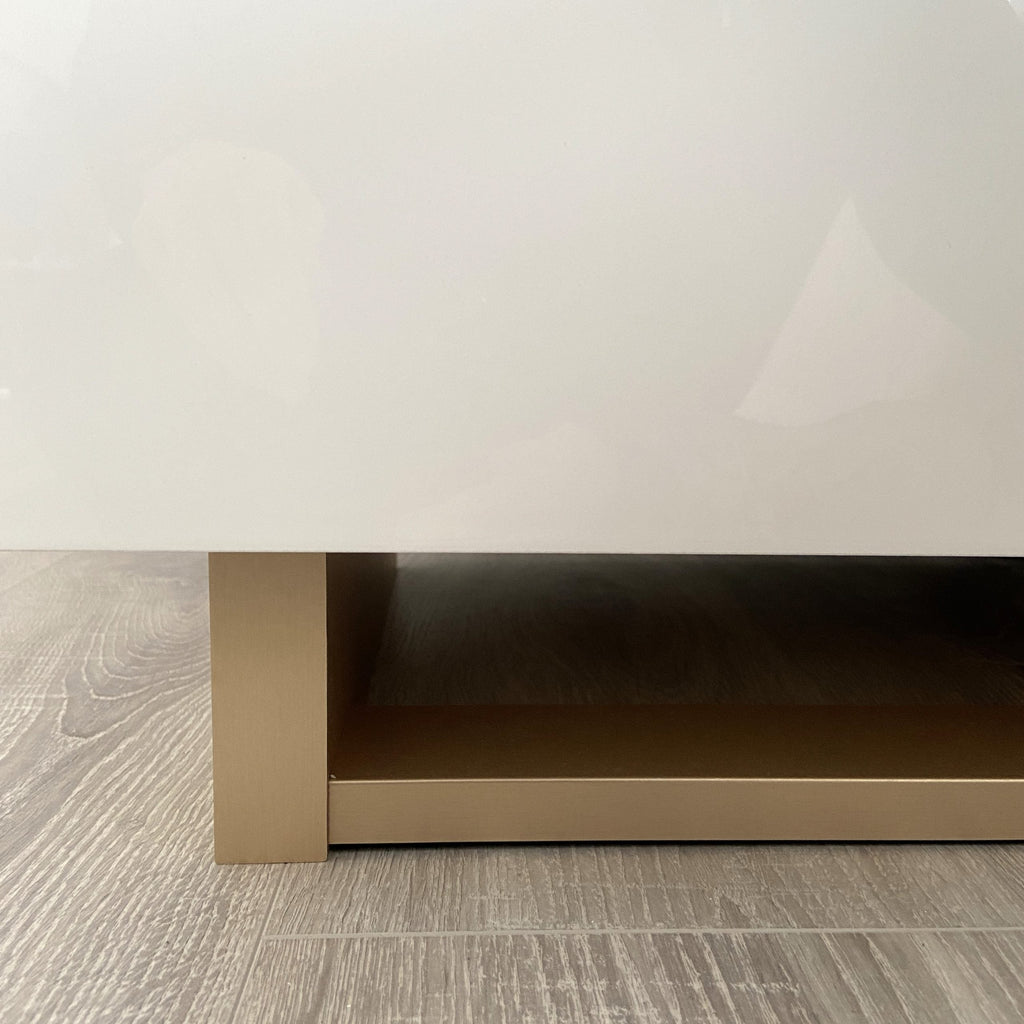 Table de chevet Rimini blanche et dorée