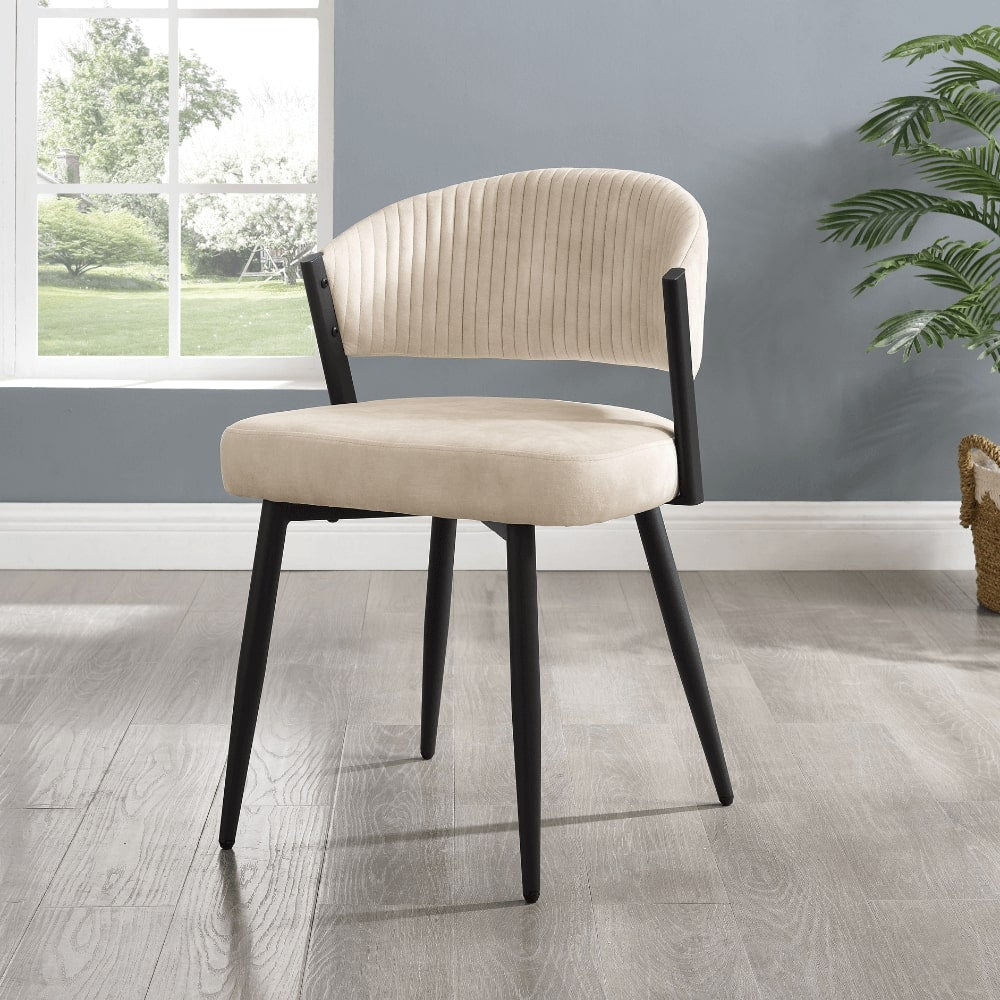 Ensemble de salle à manger rond en bois noir Marco avec 4 chaises Maria