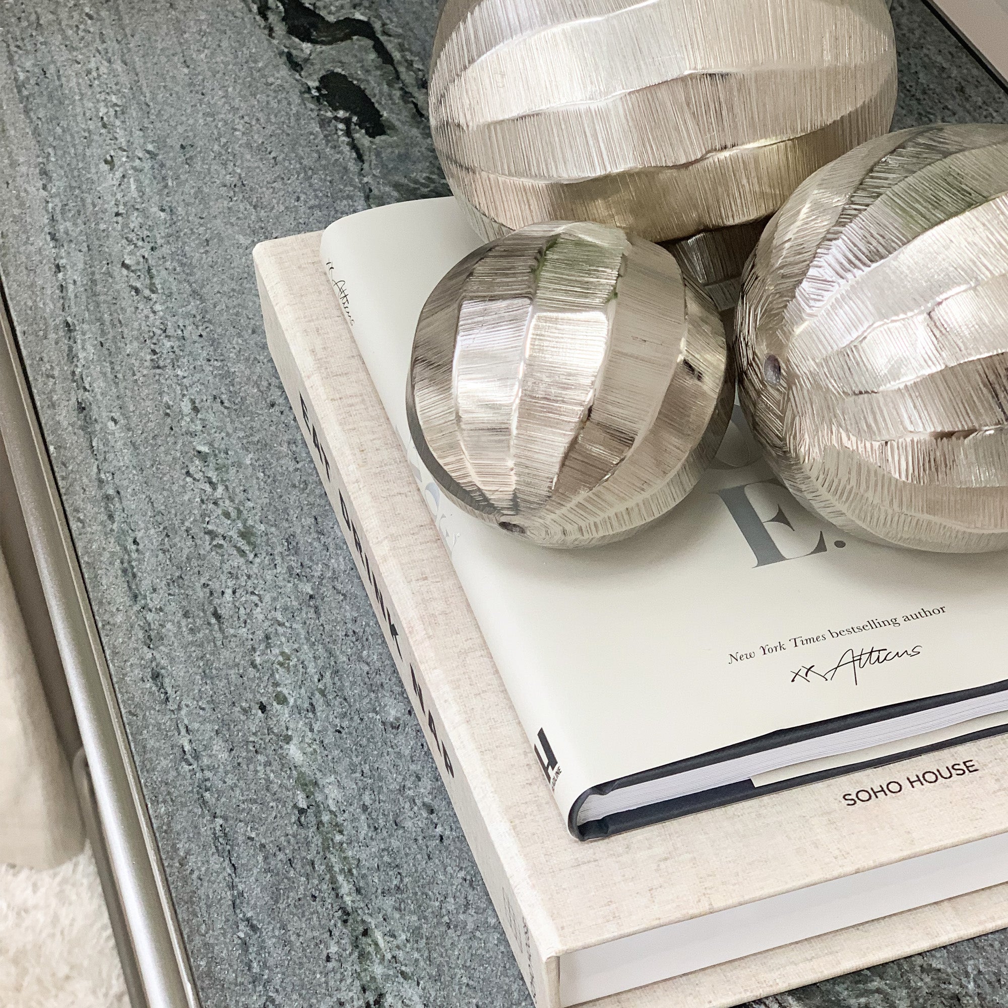 Table d'appoint Luxo en marbre gris