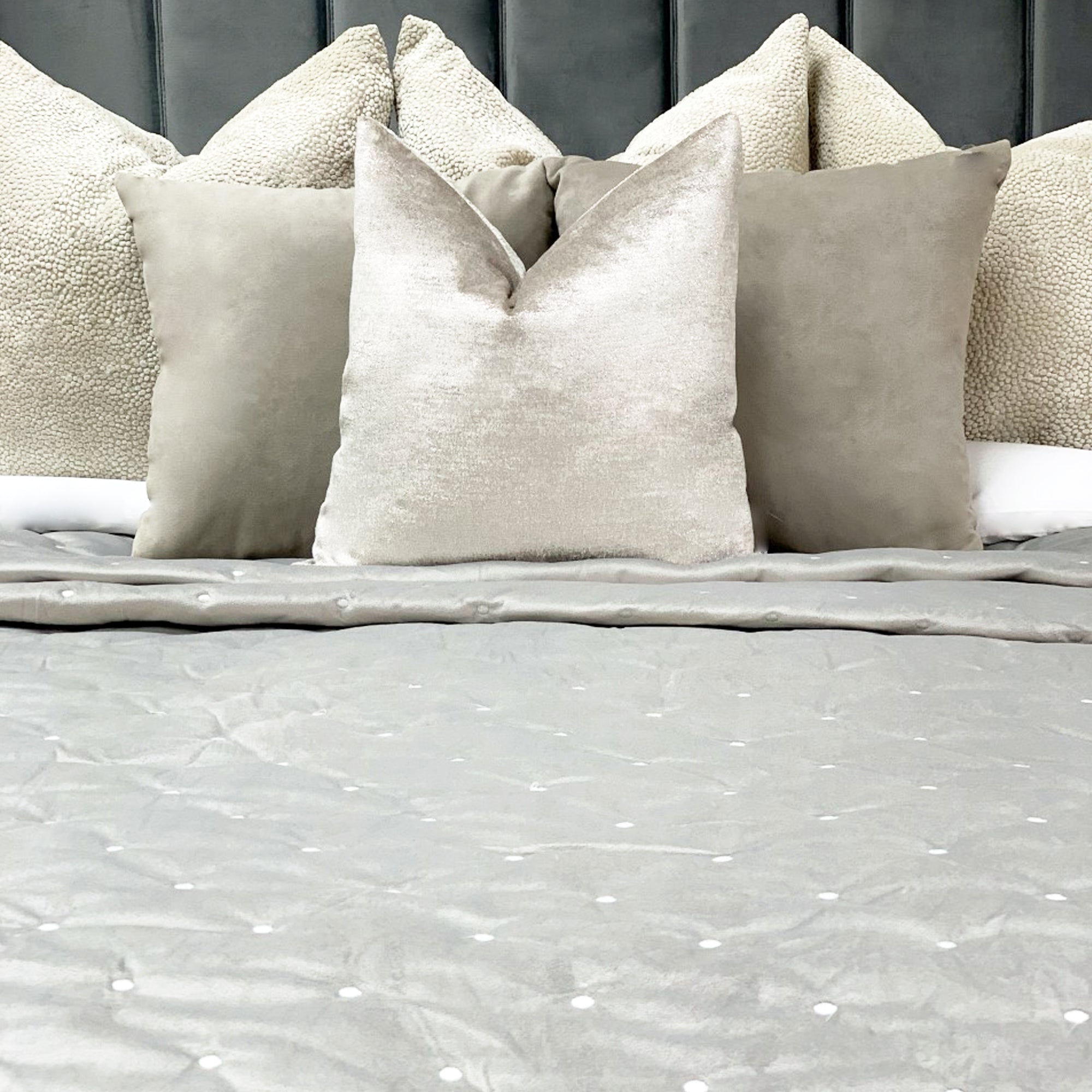 Couverture en velours gris Knightsbridge