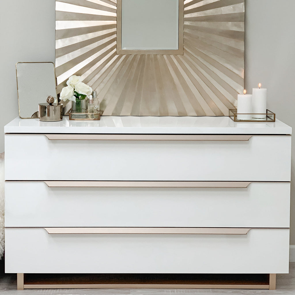 Commode à trois tiroirs Rimini blanche et dorée