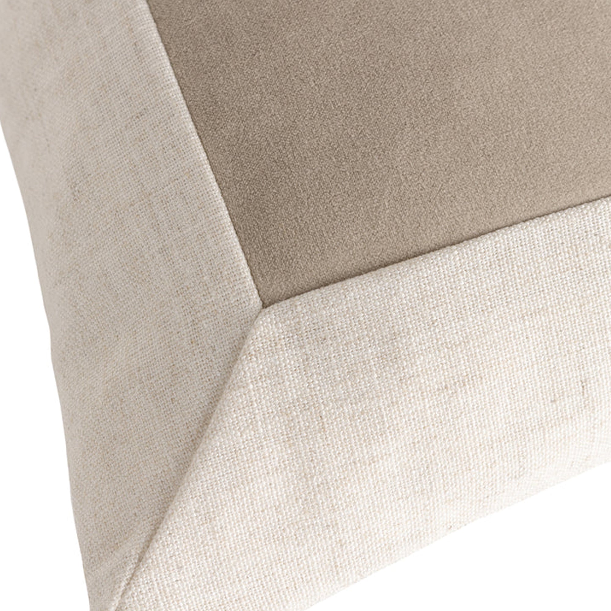 Coussin en lin avec velours taupe